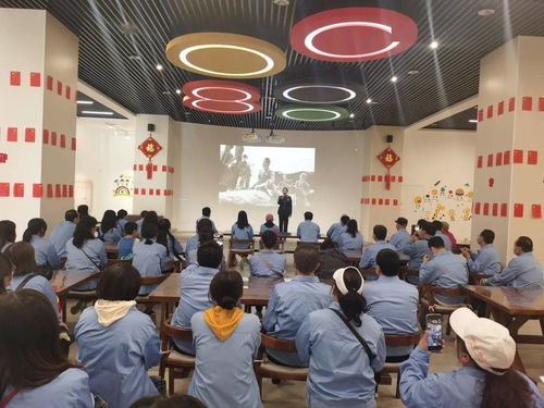 平?jīng)鍪胁┪镳^開(kāi)展的 重溫黨史三部曲 活動(dòng)持續(xù)助推黨史教育 升溫加熱